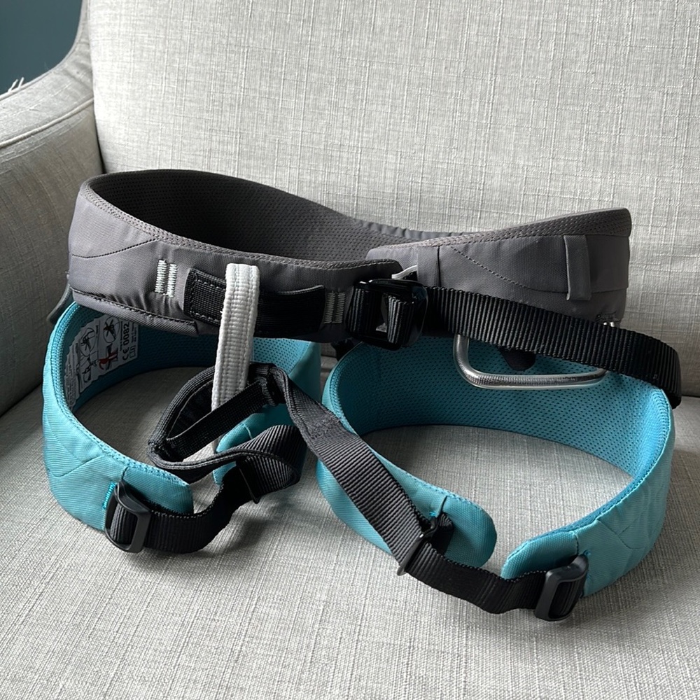 Black diamond climbing harness
